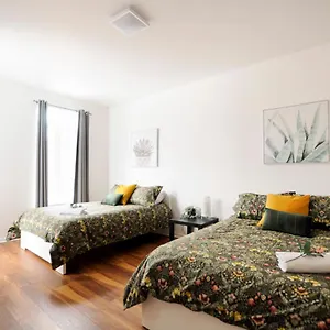  Apartment The 1810 - Spacious With Balcony - North Of Canada