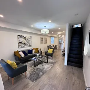  Homestay Great Located Canada