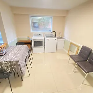  Homestay 41 Huntsmill Blvd Canada